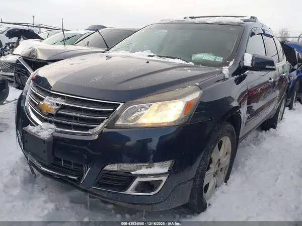 1GNKVGKD0GJ251485 2016 CHEVROLET TRAVERSE - Image 2