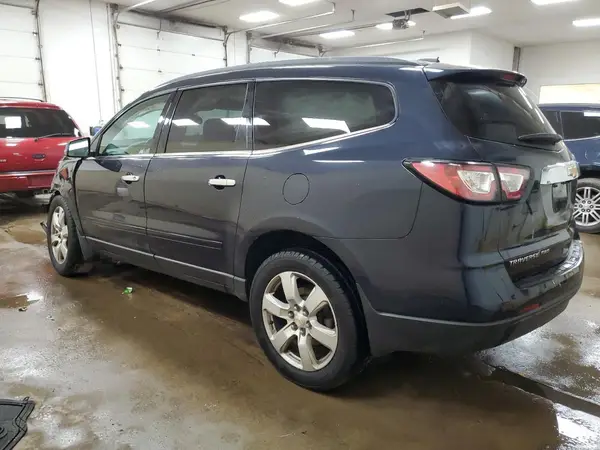 1GNKVGKD0HJ133129 2017 CHEVROLET TRAVERSE - Image 2
