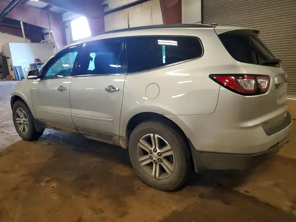 1GNKVGKD0HJ135625 2017 CHEVROLET TRAVERSE - Image 2