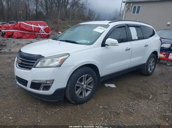 1GNKVGKD0HJ140873 2017 CHEVROLET TRAVERSE - Image 2