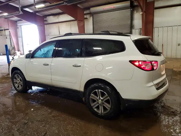 1GNKVGKD0HJ157169 2017 CHEVROLET TRAVERSE - Image 2
