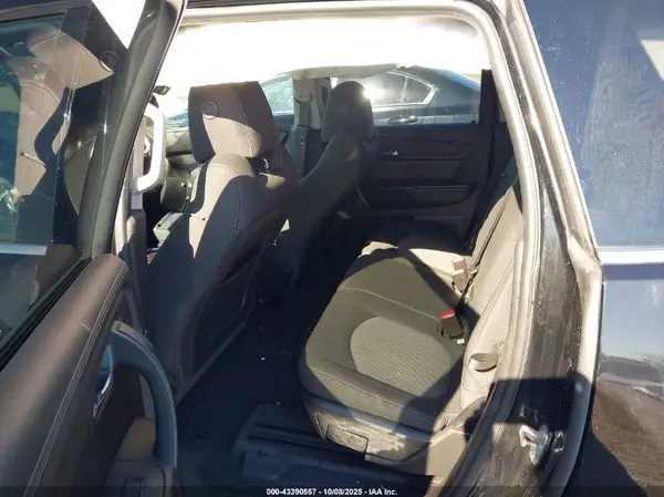 1GNKVGKD0HJ158581 2017 CHEVROLET TRAVERSE - Image 8