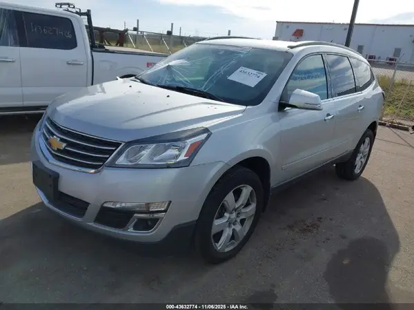 1GNKVGKD0HJ176515 2017 CHEVROLET TRAVERSE - Image 2