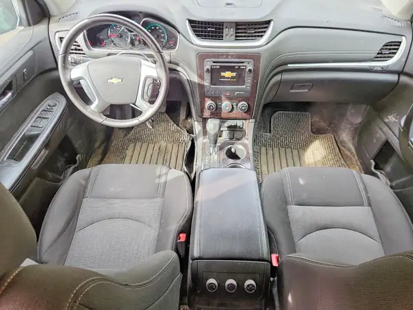 1GNKVGKD0HJ185943 2017 CHEVROLET TRAVERSE - Image 8