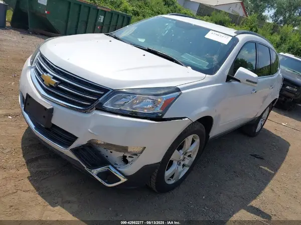 1GNKVGKD0HJ216625 2017 CHEVROLET TRAVERSE - Image 2