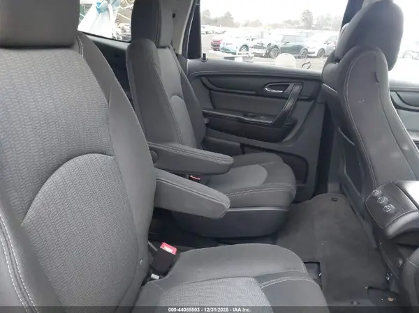 1GNKVGKD0HJ228094 2017 CHEVROLET TRAVERSE - Image 8