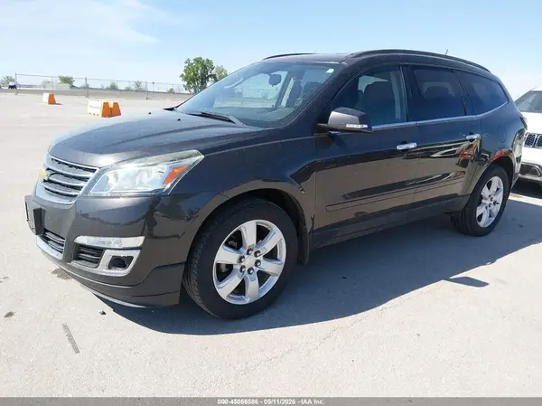 1GNKVGKD0HJ229519 2017 CHEVROLET TRAVERSE - Image 2