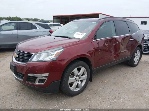 1GNKVGKD0HJ238107 2017 CHEVROLET TRAVERSE - Image 2