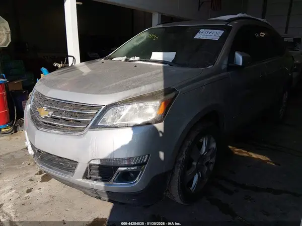 1GNKVGKD0HJ265923 2017 CHEVROLET TRAVERSE - Image 2