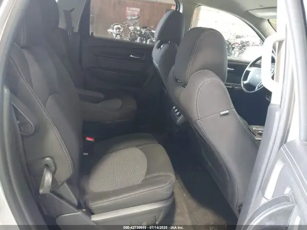 1GNKVGKD0HJ298582 2017 CHEVROLET TRAVERSE - Image 8