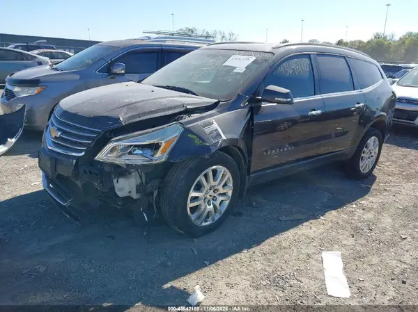 1GNKVGKD1GJ165005 2016 CHEVROLET TRAVERSE - Image 2
