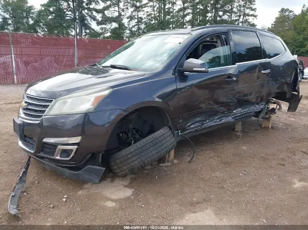 1GNKVGKD1GJ224957 2016 CHEVROLET TRAVERSE - Image 2