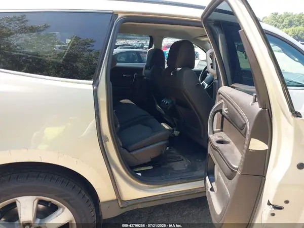1GNKVGKD1HJ146505 2017 CHEVROLET TRAVERSE - Image 8
