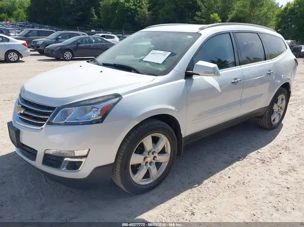 1GNKVGKD1HJ147153 2017 CHEVROLET TRAVERSE - Image 2