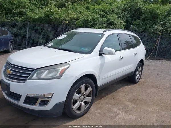 1GNKVGKD1HJ161117 2017 CHEVROLET TRAVERSE - Image 2