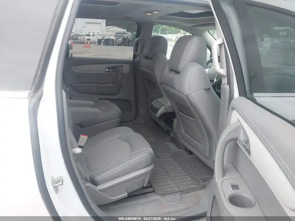 1GNKVGKD1HJ232106 2017 CHEVROLET TRAVERSE - Image 8