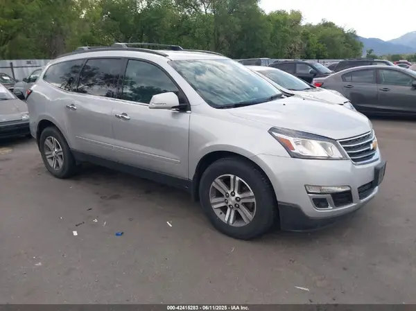 1GNKVGKD1HJ245857 2017 CHEVROLET TRAVERSE - Image 1