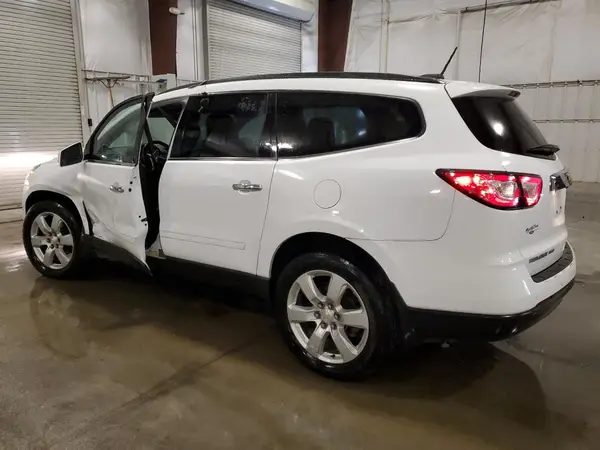 1GNKVGKD1HJ294136 2017 CHEVROLET TRAVERSE - Image 2