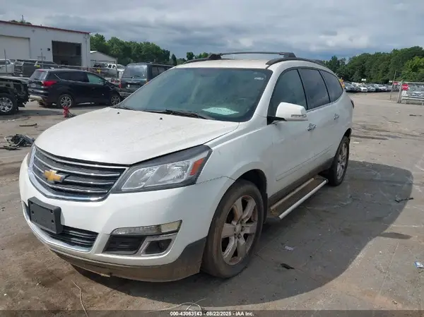 1GNKVGKD1HJ298655 2017 CHEVROLET TRAVERSE - Image 2