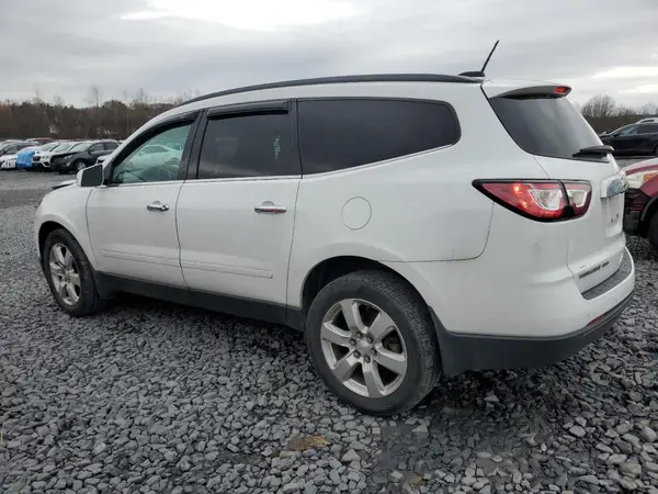 1GNKVGKD1HJ349815 2017 CHEVROLET TRAVERSE - Image 2