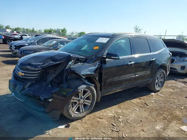 1GNKVGKD2GJ226801 2016 CHEVROLET TRAVERSE - Image 2