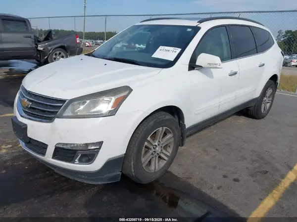 1GNKVGKD2GJ226815 2016 CHEVROLET TRAVERSE - Image 2