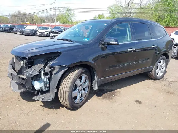 1GNKVGKD2GJ303876 2016 CHEVROLET TRAVERSE - Image 2