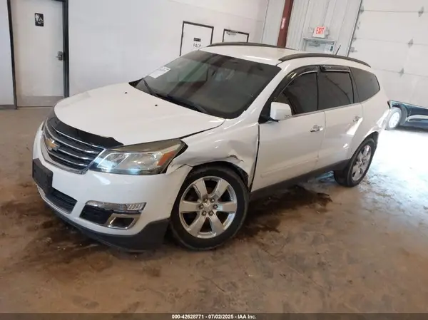 1GNKVGKD2GJ313680 2016 CHEVROLET TRAVERSE - Image 2