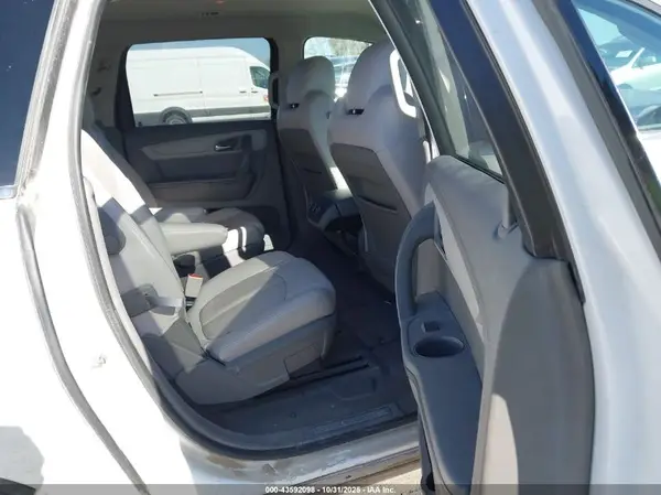 1GNKVGKD2GJ336215 2016 CHEVROLET TRAVERSE - Image 8