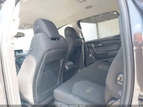 1GNKVGKD2HJ141961 2017 CHEVROLET TRAVERSE - Image 8