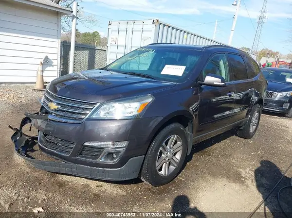 1GNKVGKD2HJ163927 2017 CHEVROLET TRAVERSE - Image 2