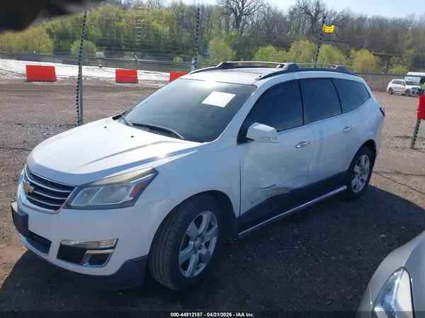 1GNKVGKD2HJ187662 2017 CHEVROLET TRAVERSE - Image 2