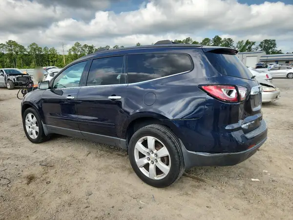 1GNKVGKD2HJ190612 2017 CHEVROLET TRAVERSE - Image 2