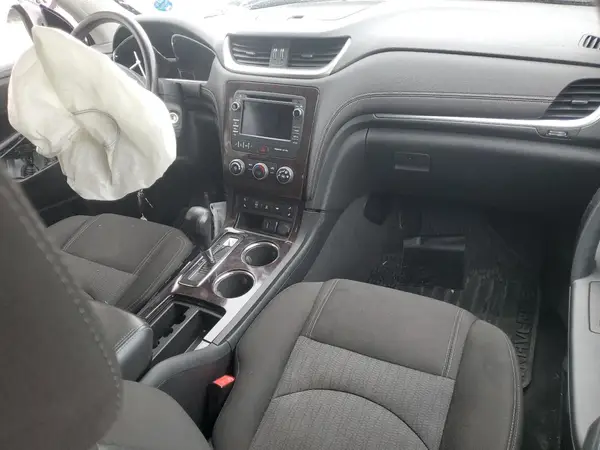 1GNKVGKD2HJ215895 2017 CHEVROLET TRAVERSE - Image 8