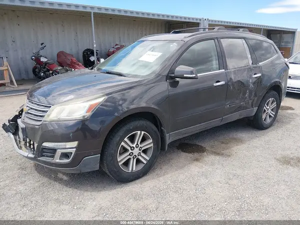 1GNKVGKD2HJ217257 2017 CHEVROLET TRAVERSE - Image 2