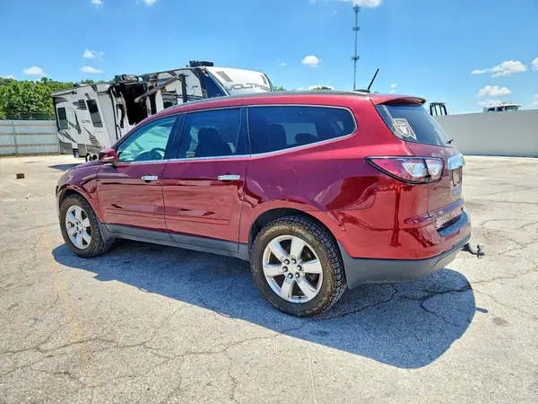 1GNKVGKD2HJ264546 2017 CHEVROLET TRAVERSE - Image 2
