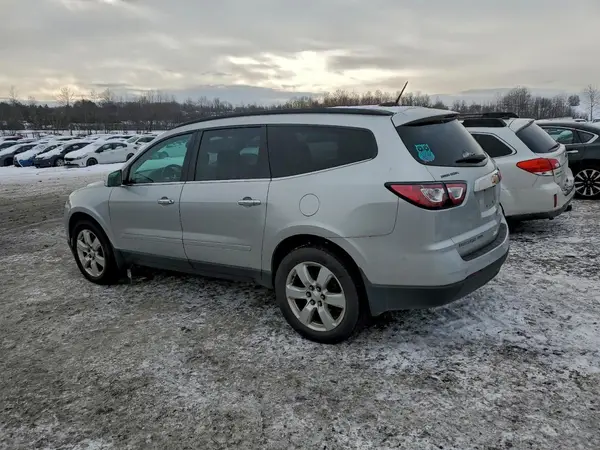 1GNKVGKD2HJ270668 2017 CHEVROLET TRAVERSE - Image 2