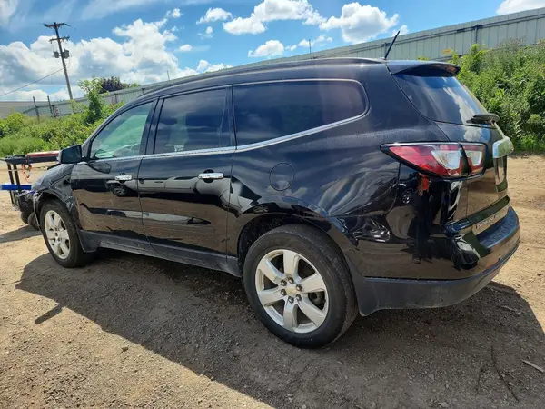 1GNKVGKD2HJ288801 2017 CHEVROLET TRAVERSE - Image 2