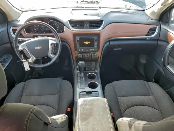 1GNKVGKD2HJ300364 2017 CHEVROLET TRAVERSE - Image 8