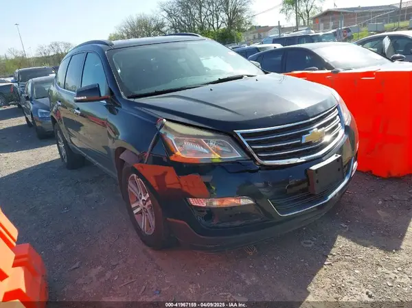 1GNKVGKD2HJ325555 2017 CHEVROLET TRAVERSE - Image 1