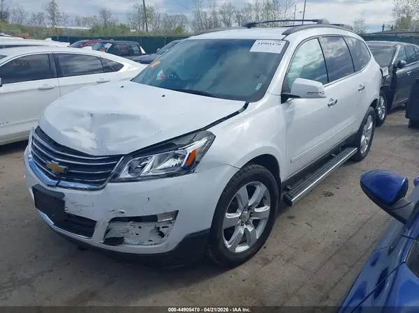 1GNKVGKD2HJ344980 2017 CHEVROLET TRAVERSE - Image 2