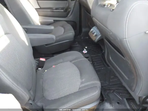 1GNKVGKD3GJ173073 2016 CHEVROLET TRAVERSE - Image 8
