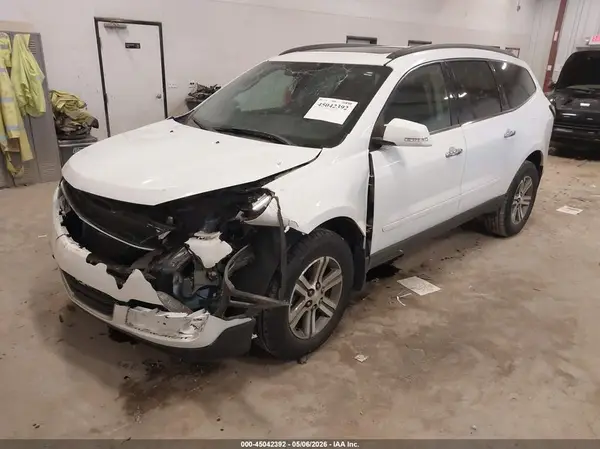 1GNKVGKD3GJ176572 2016 CHEVROLET TRAVERSE - Image 2