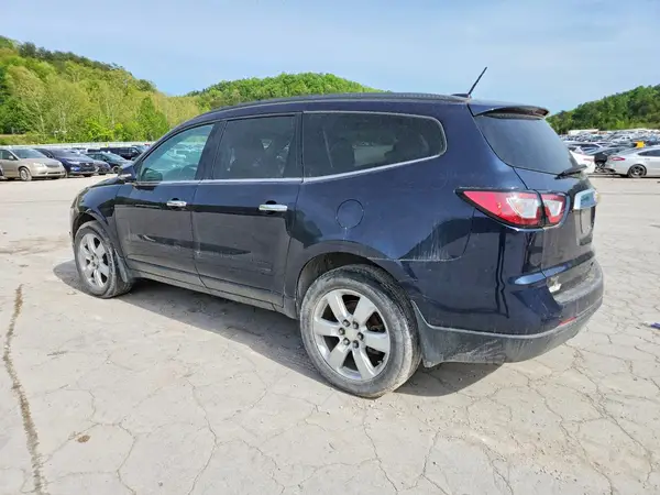 1GNKVGKD3GJ245793 2016 CHEVROLET TRAVERSE - Image 2