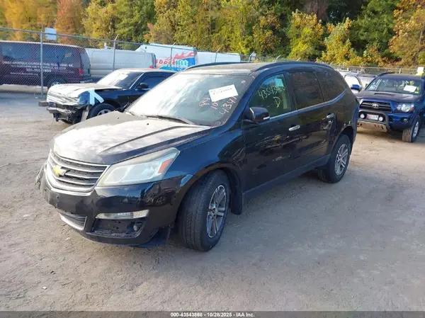 1GNKVGKD3GJ274341 2016 CHEVROLET TRAVERSE - Image 2