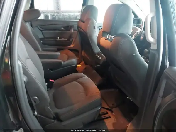 1GNKVGKD3HJ104918 2017 CHEVROLET TRAVERSE - Image 8