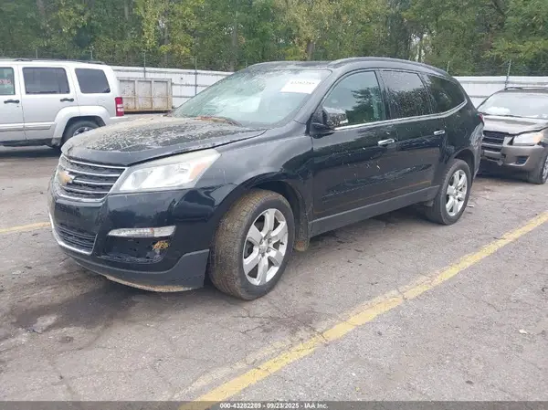 1GNKVGKD3HJ132170 2017 CHEVROLET TRAVERSE - Image 2