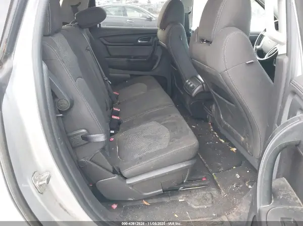 1GNKVGKD3HJ141077 2017 CHEVROLET TRAVERSE - Image 8