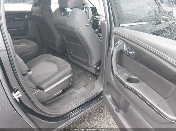 1GNKVGKD3HJ146246 2017 CHEVROLET TRAVERSE - Image 8