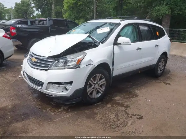 1GNKVGKD3HJ168991 2017 CHEVROLET TRAVERSE - Image 2
